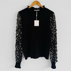 Sioni • Milano leopard lace long sleeve knit